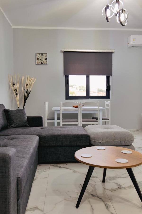 Ferienwohnung Iphigenia Luxury Flat Sarandë Exterior foto