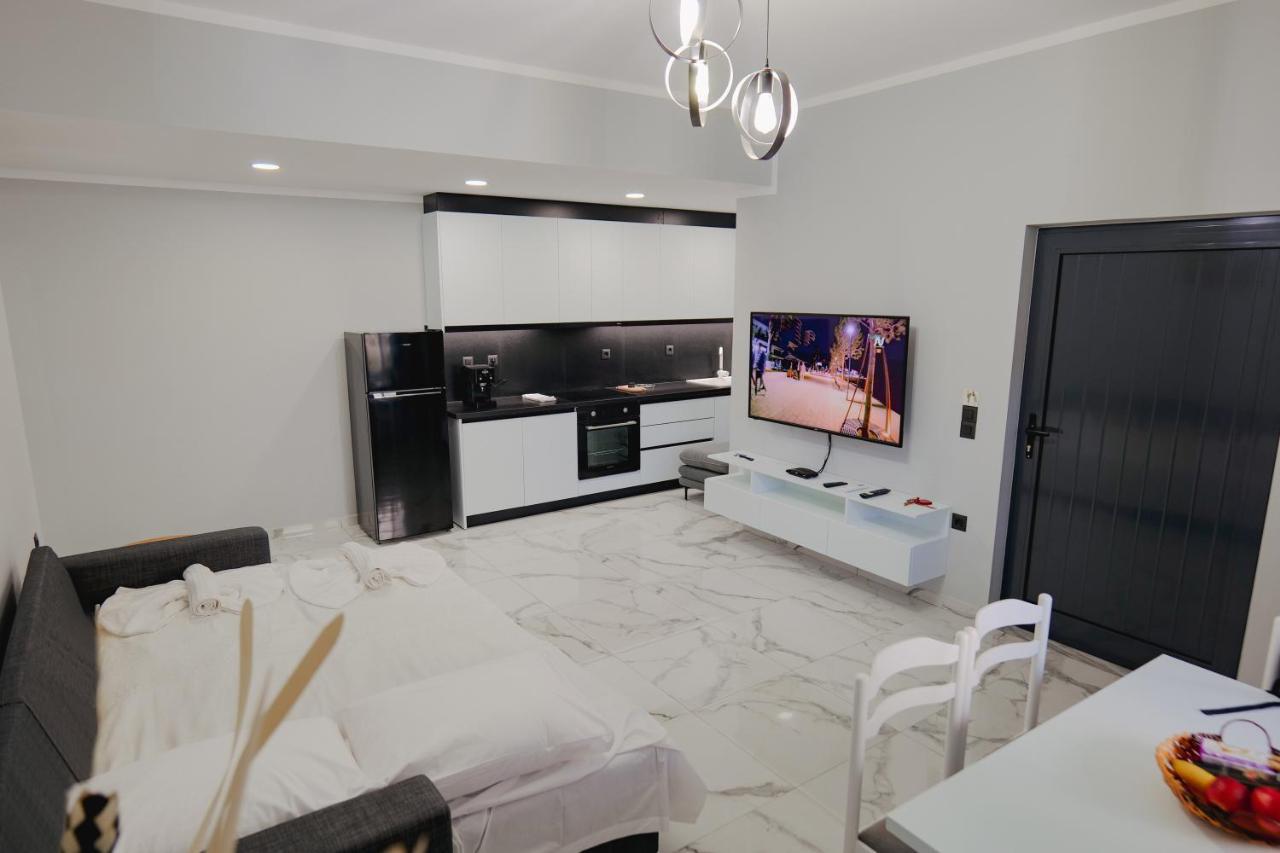 Ferienwohnung Iphigenia Luxury Flat Sarandë Exterior foto