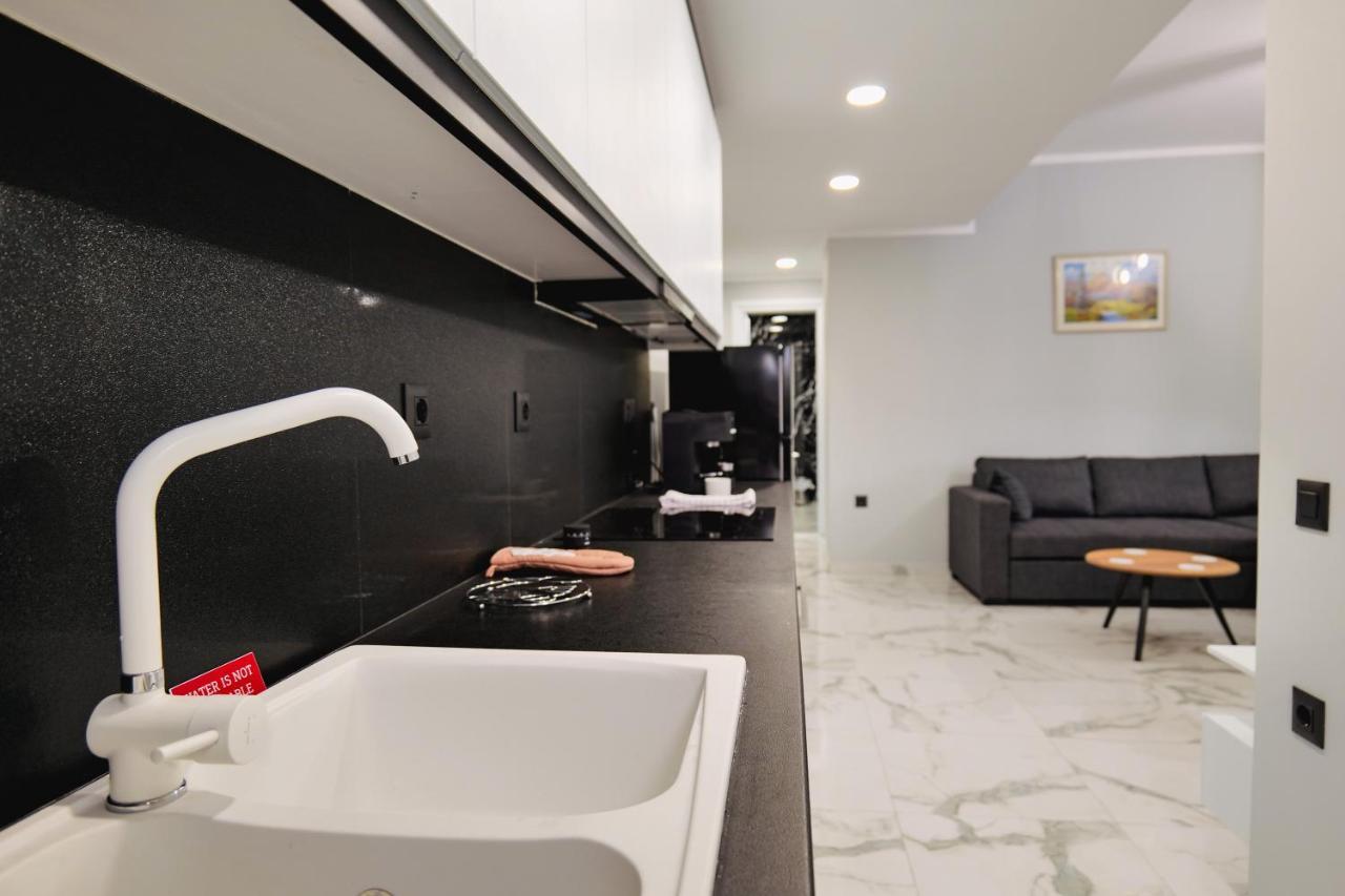 Ferienwohnung Iphigenia Luxury Flat Sarandë Exterior foto
