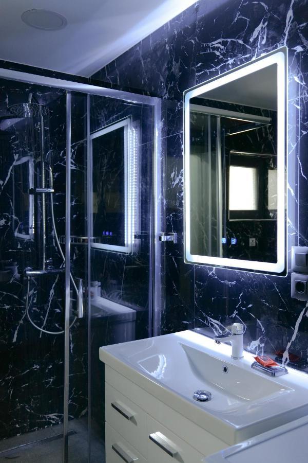 Ferienwohnung Iphigenia Luxury Flat Sarandë Exterior foto