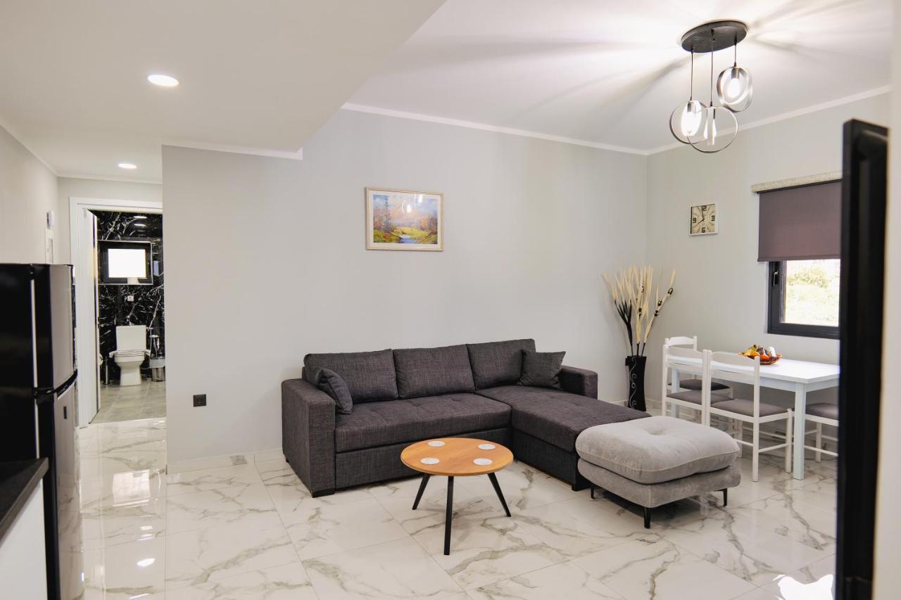 Ferienwohnung Iphigenia Luxury Flat Sarandë Exterior foto