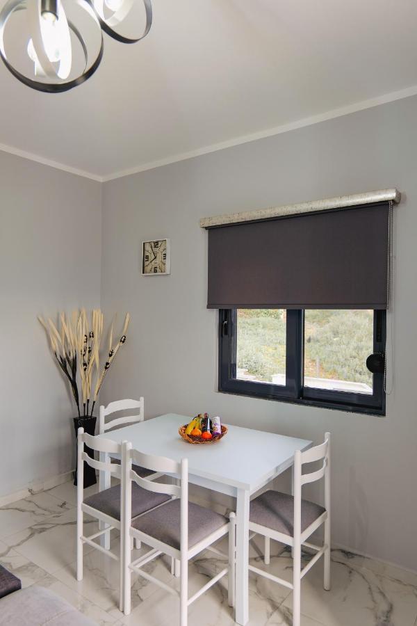 Ferienwohnung Iphigenia Luxury Flat Sarandë Exterior foto